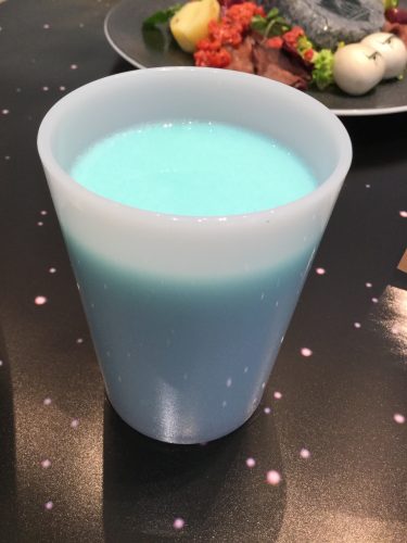 スター・ウォーズ カフェ ブルーミルク